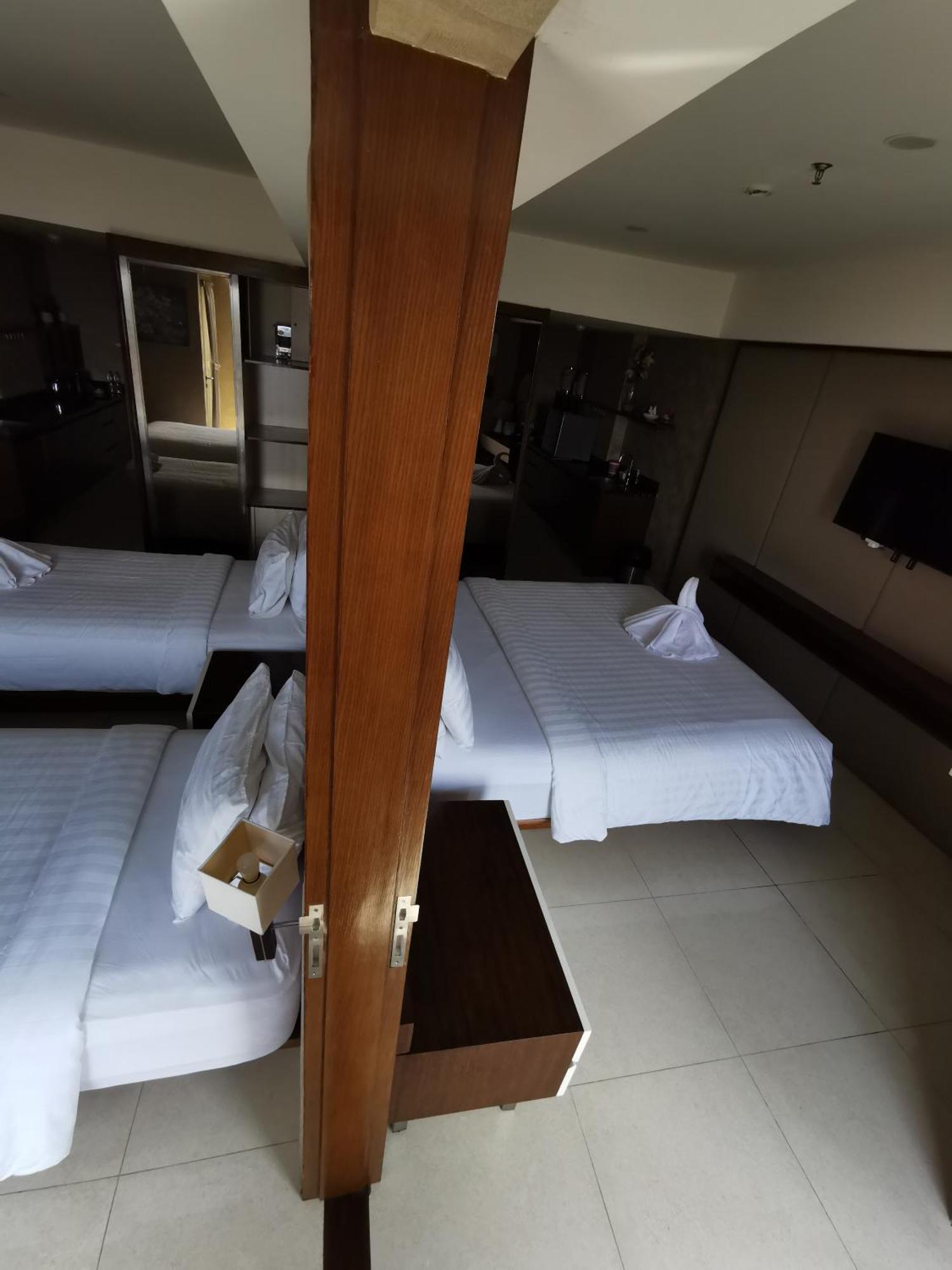 Warhol Residence Semarang Simpang Lima Exterior foto